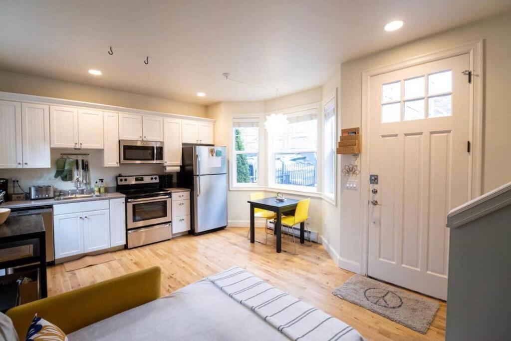 Villa Adorable Cozy House With Parking And Loft! Seattle Exterior foto